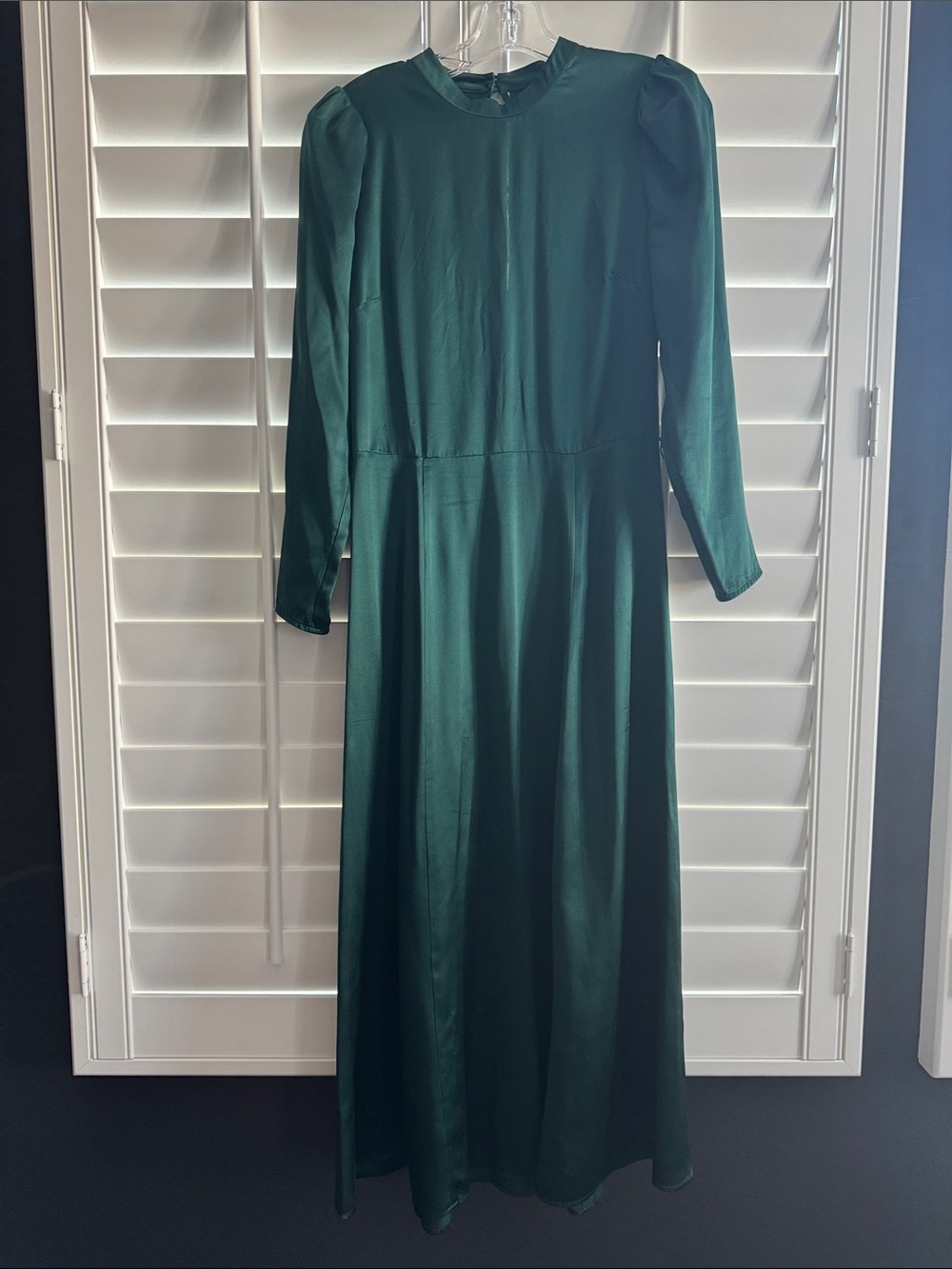 Reformation Julius Silk Dress in Forest - Picture 4 of 6
